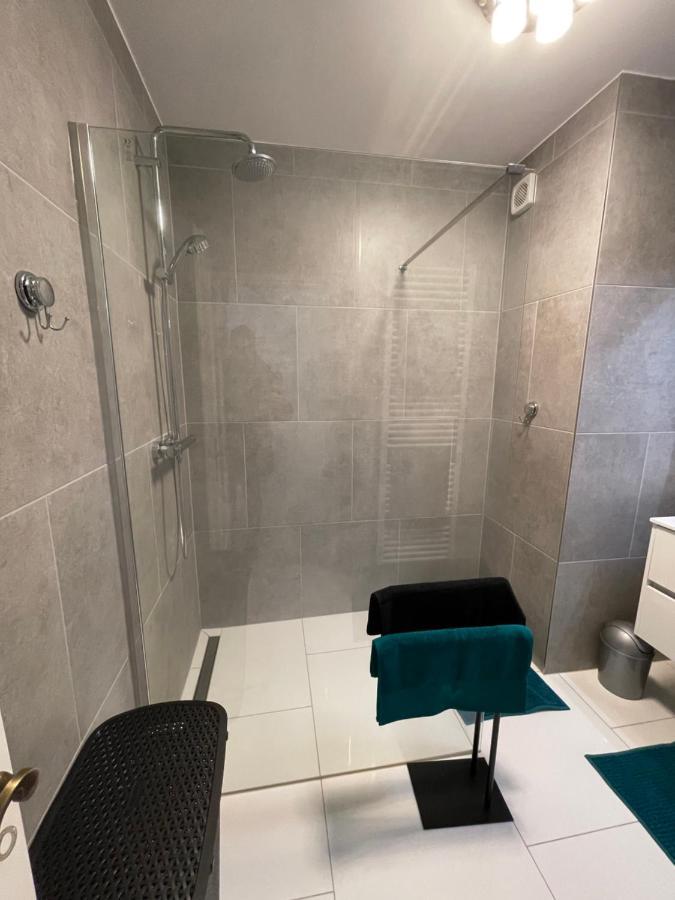 Bonnevoie, Charmant Appartment Avec Parking Prive Luxemburg Exterior foto